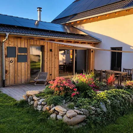 Ochsenbach Hideaway Apartment Ostrach